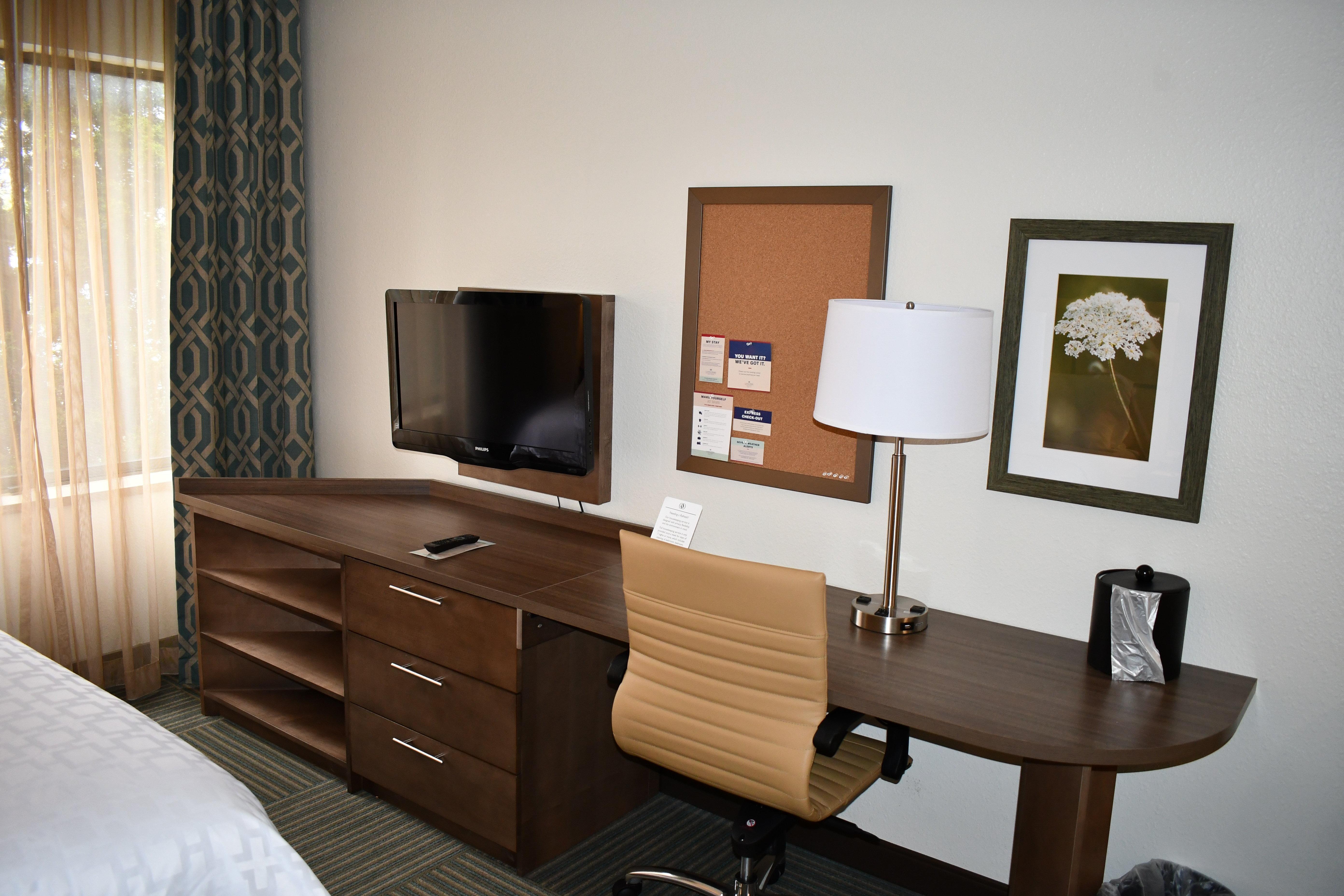 Candlewood Suites Grand Rapids Airport By Ihg Cascade Exterior photo