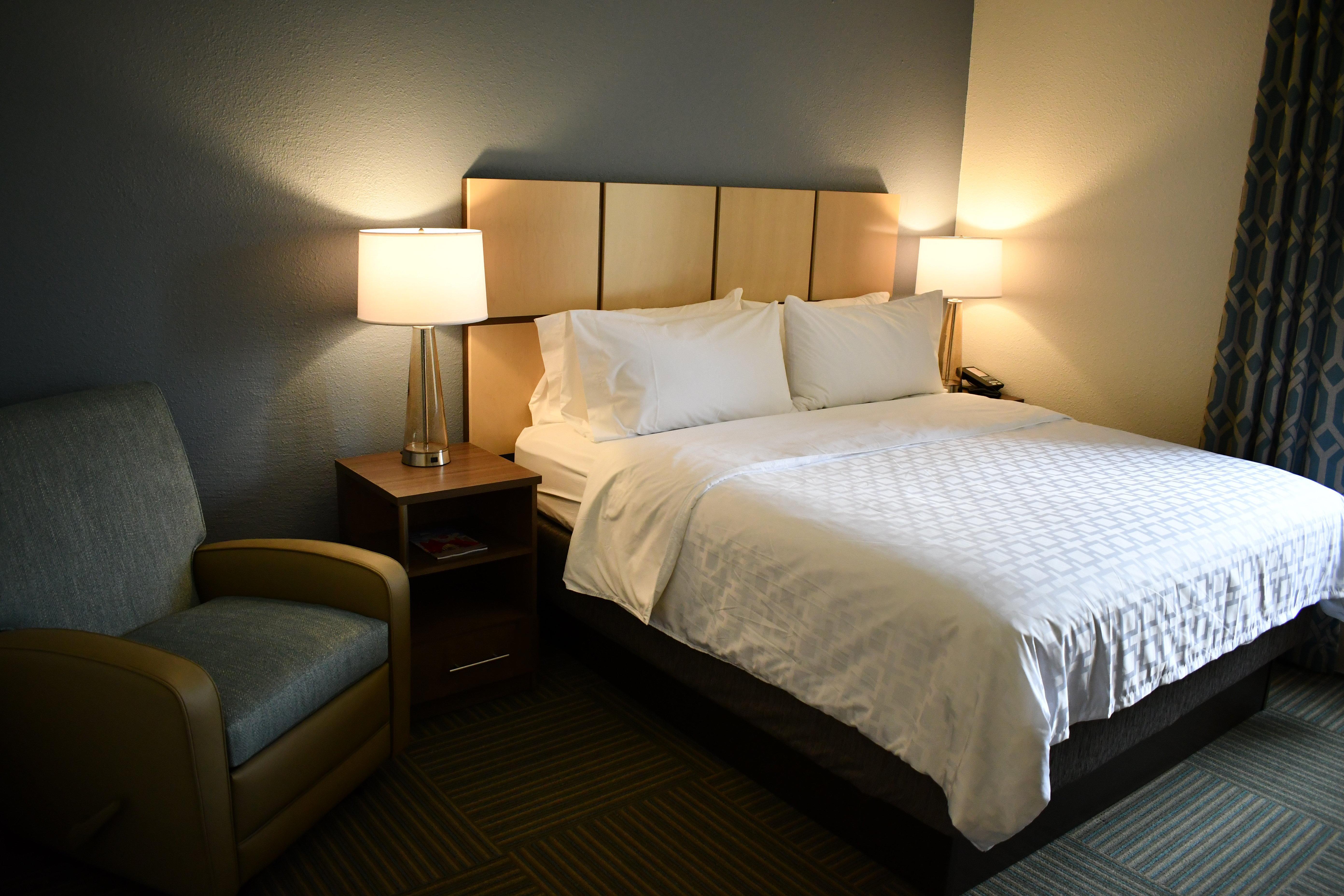 Candlewood Suites Grand Rapids Airport By Ihg Cascade Exterior photo