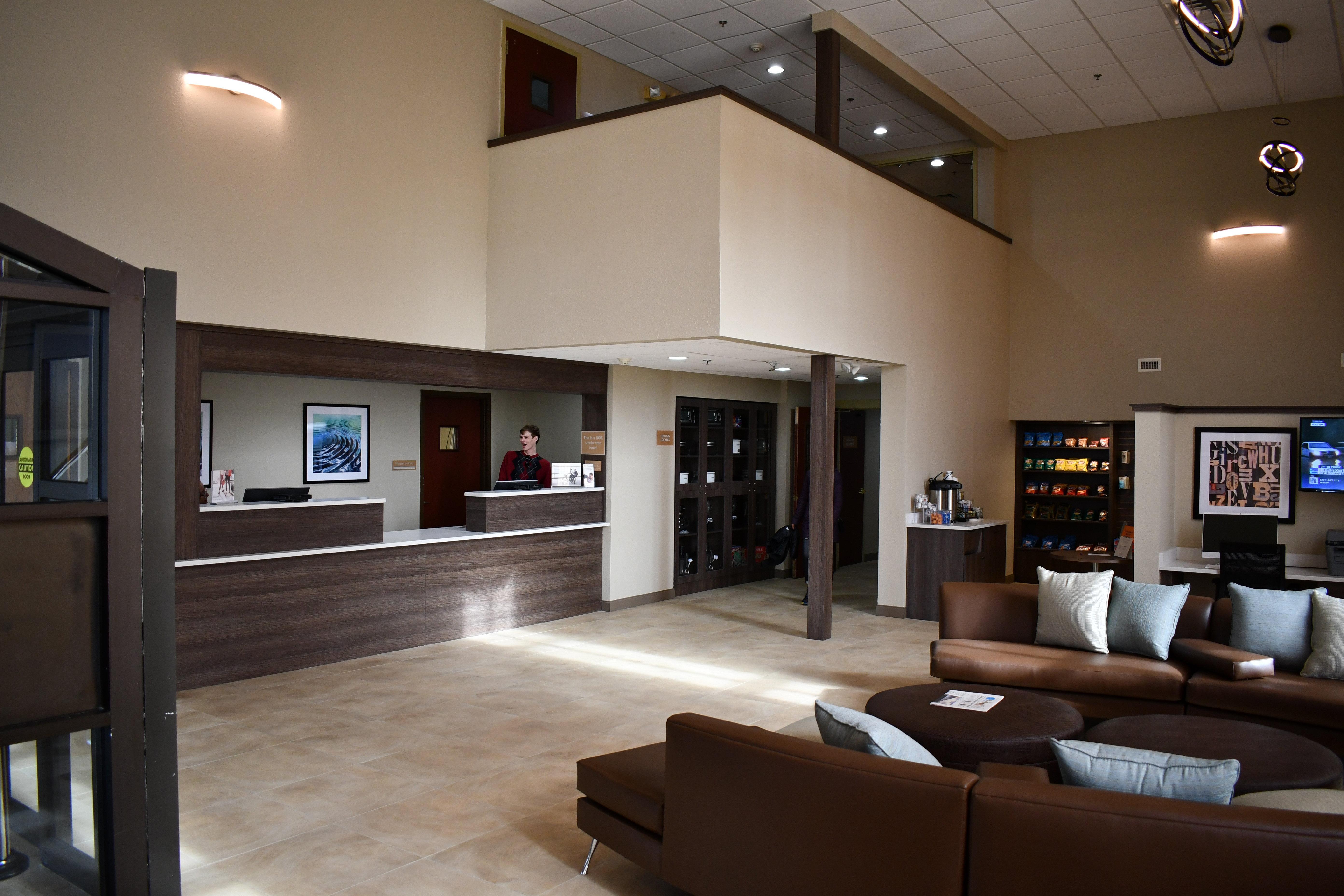 Candlewood Suites Grand Rapids Airport By Ihg Cascade Exterior photo