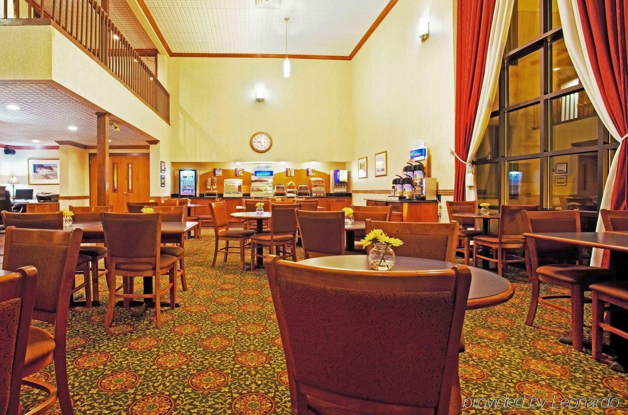 Candlewood Suites Grand Rapids Airport By Ihg Cascade Exterior photo